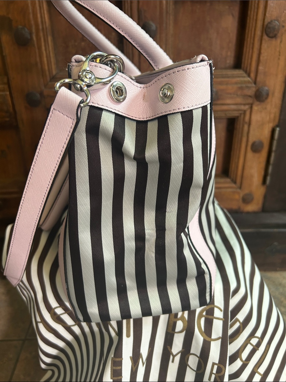 HENRI BENDEL RARE
Centennial Stripe Handbag Pink, Black, White Crossbody purse - Picture 4 of 16